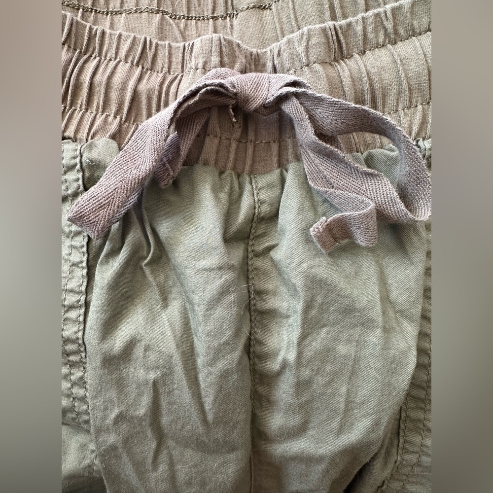 Lane Bryant Olive Cropped Cargo Jogger Pants, Size 18/20 - Picture 3 of 6